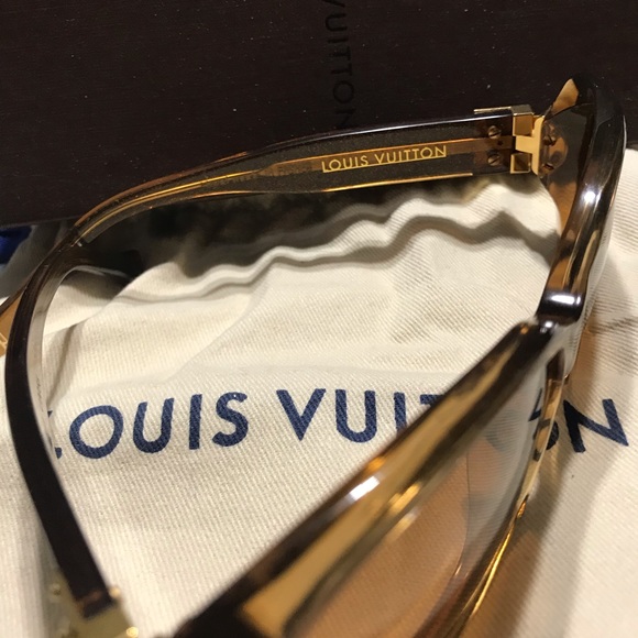 Louis Vuitton Sunglasses Polarized - Picture 4 of 6